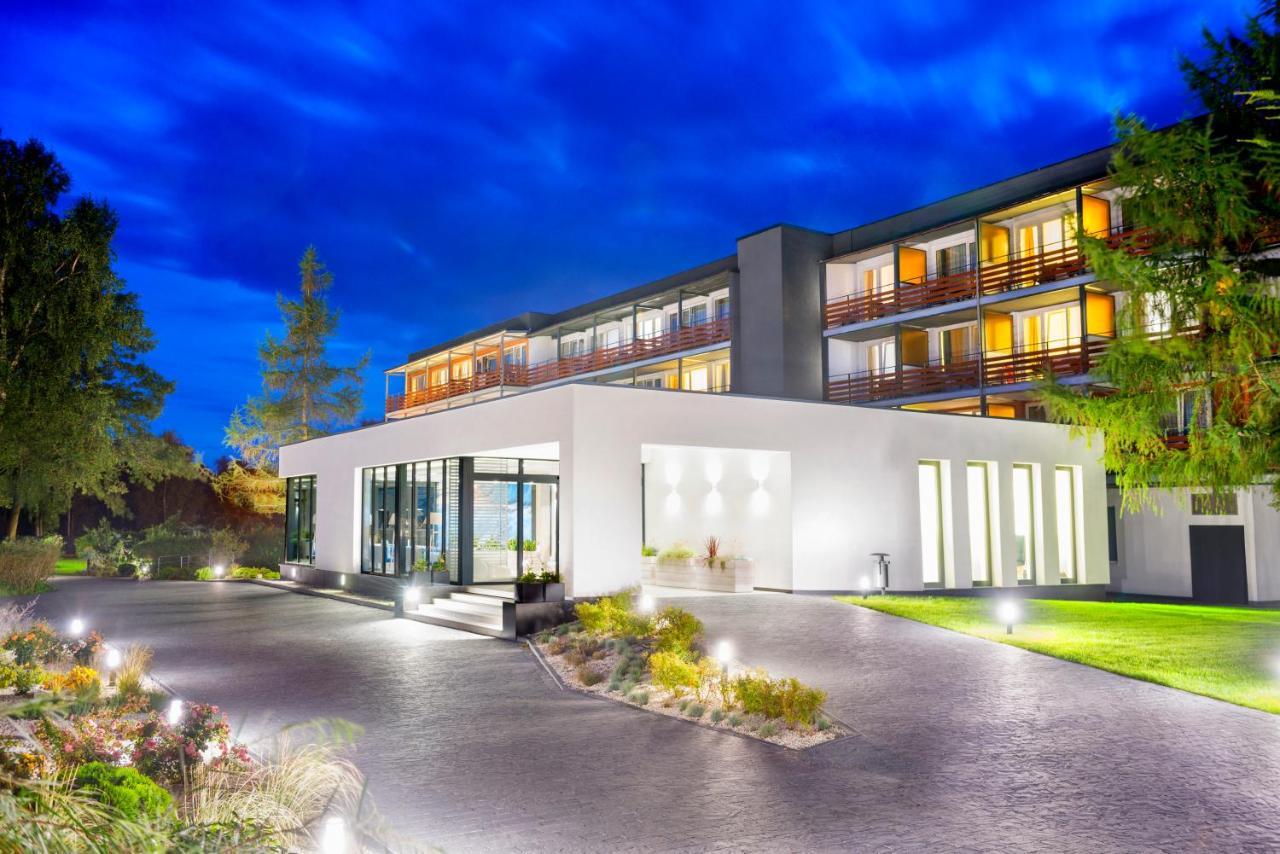 Osrodek Wypoczynkowo-Rehabilitacyjny "Bryza" Hotell Dźwirzyno Exteriör bild
